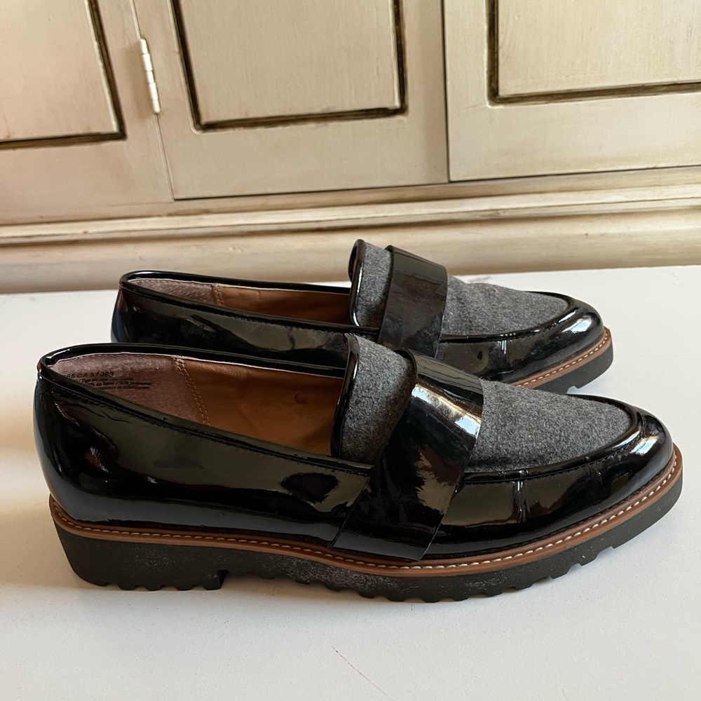 Halogen Platform Creepers Slip on loafers Black patent leather shoes w/gray wool